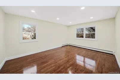 95 Berkshire Drive, Farmingville, NY 11738 - Photo 15