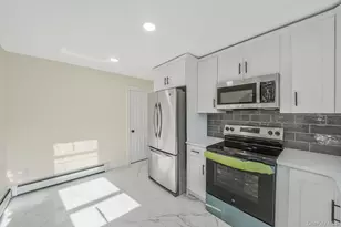 95 Berkshire Dr, Farmingville, NY 11738 - Photo 21