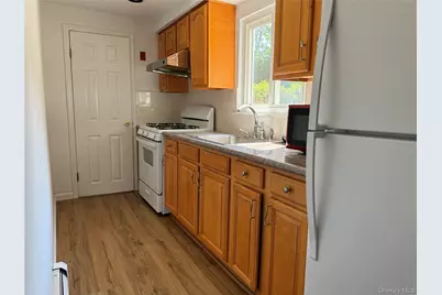 46 W Lane Drive, Plainview, NY 11803 - Photo 11