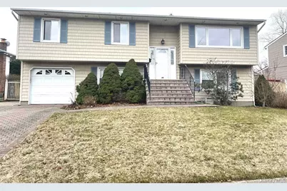 46 W Lane Drive, Plainview, NY 11803 - Photo 3