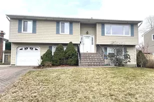 46 W Lane Dr, Plainview, NY 11803 - Photo 3