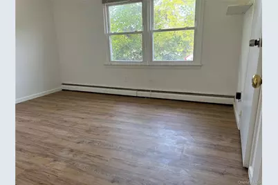 46 W Lane Drive, Plainview, NY 11803 - Photo 5