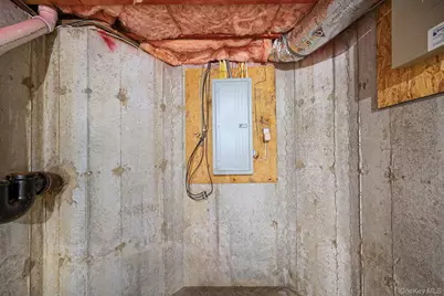 11 Cranberry Circle, Medford, NY 11763 - Photo 33