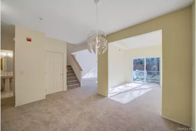 11 Cranberry Circle, Medford, NY 11763 - Photo 11