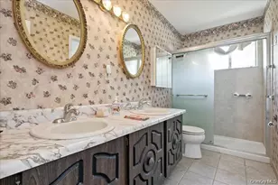 10 Marsulin Dr, Syosset, NY 11791 - Photo 13