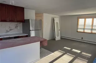 10 Marsulin Dr, Syosset, NY 11791 - Photo 19