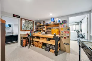 346 Victory Dr, Ronkonkoma, NY 11779 - Photo 33