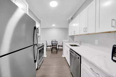 400 High Point Drive #PH6, Hartsdale, NY 10530 - Photo 5