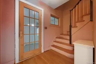 40 Franklin Ct, Garden City, NY 11530 - Photo 5