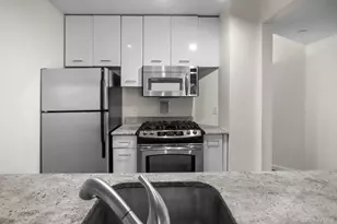 4 Martine Ave, White Plains, NY 10606 - Photo 7