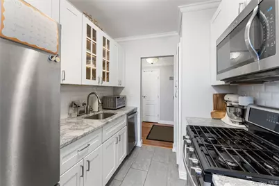 472 Gramatan Avenue #Bldg 6, Unit BB4, Mount Vernon, NY 10552 - Photo 5