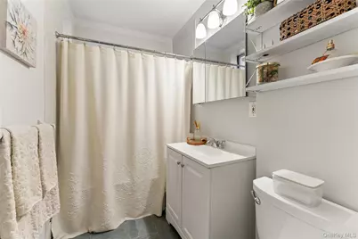 472 Gramatan Avenue #Bldg 6, Unit BB4, Mount Vernon, NY 10552 - Photo 7