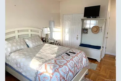 65 Lincoln Boulevard #D17, Long Beach, NY 11561 - Photo 3