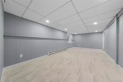 188 W End Avenue, Shirley, NY 11967 - Photo 29