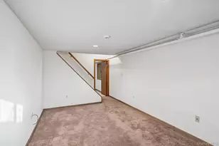 41 Goldenrod Ave, Franklin Square, NY 11010 - Photo 23