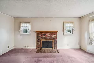 41 Goldenrod Ave, Franklin Square, NY 11010 - Photo 5