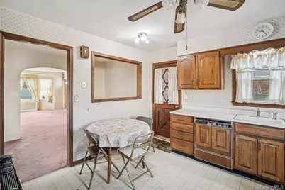 41 Goldenrod Avenue, Franklin Square, NY 11010 - Photo 9