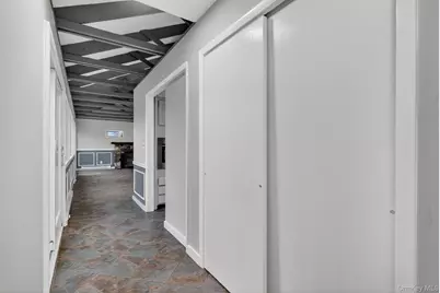 98 Mount Airy Road S, Croton on Hudson, NY 10520 - Photo 5