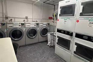 50 S Middle Neck Rd, Great Neck, NY 11021 - Photo 11