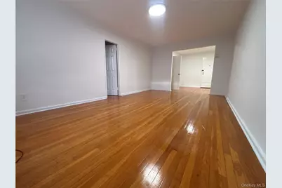 50 S Middle Neck Road #2L, Great Neck, NY 11021 - Photo 9