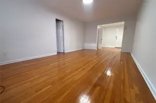 50 S Middle Neck Rd, Great Neck, NY 11021 - Photo 9