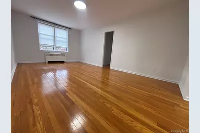 50 S Middle Neck Road #2L, Great Neck, NY 11021 - Photo 5