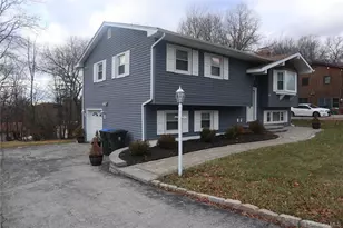 32 Poplar Dr, Monroe, NY 10950 - Photo 5