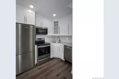 105 Overton Avenue #E, Sayville, NY 11782 - Photo 3