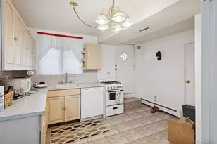 155-69 99th St, Howard Beach, NY 11414 - Photo 19