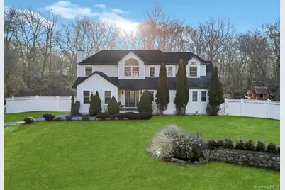 20 Tulip Court, Moriches, NY 11955 - Photo 3