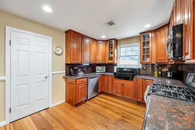 20 Tulip Court, Moriches, NY 11955 - Photo 19