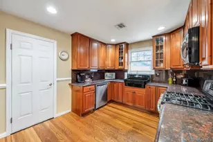 20 Tulip Ct, Moriches, NY 11955 - Photo 19