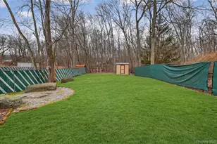 21 Green Ave, Valley Cottage, NY 10989 - Photo 31