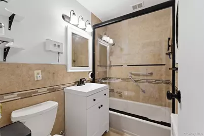 25 Trinity Place #2k, New Rochelle, NY 10805 - Photo 13