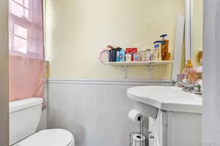 19 Evelyn Rd, Port Jefferson Station, NY 11776 - Photo 15