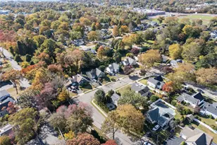 27 Gay-Lore Dr S, Amityville, NY 11701 - Photo 31