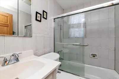 59 Stratford Avenue, Williston Park, NY 11596 - Photo 13