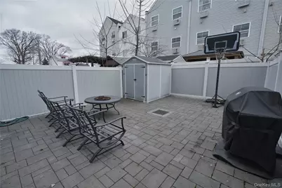 102 Cove Court #A, Bronx, NY 10473 - Photo 11