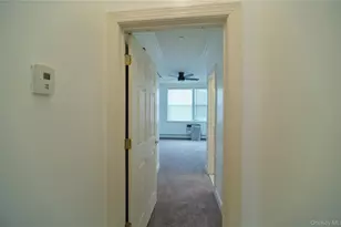 102 Cove Ct, Bronx, NY 10473 - Photo 17