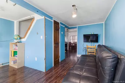 255 Evans Avenue, Elmont, NY 11003 - Photo 3