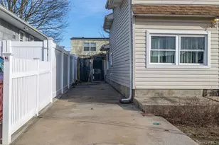 255 Evans Ave, Elmont, NY 11003 - Photo 21