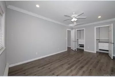 554 New Highway #3-2A, Hauppauge, NY 11788 - Photo 7