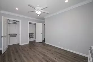 554 New Hwy, Hauppauge, NY 11788 - Photo 9