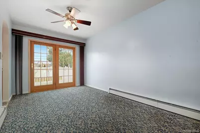 400 Plainview Road, Hicksville, NY 11801 - Photo 9