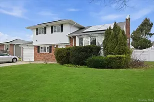 400 Plainview Rd, Hicksville, NY 11801 - Photo 3