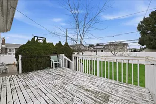 400 Plainview Rd, Hicksville, NY 11801 - Photo 25