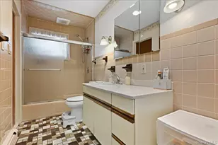 400 Plainview Rd, Hicksville, NY 11801 - Photo 19