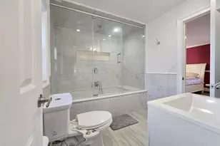 58 N Evergreen Dr, Selden, NY 11784 - Photo 19