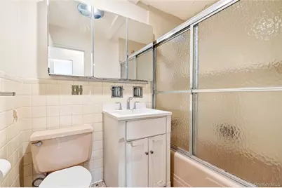 12 Old Mamaroneck Road #2G, White Plains, NY 10605 - Photo 29