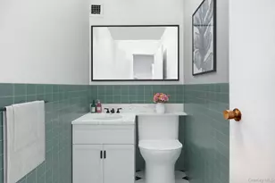 12 Old Mamaroneck Rd, White Plains, NY 10605 - Photo 31